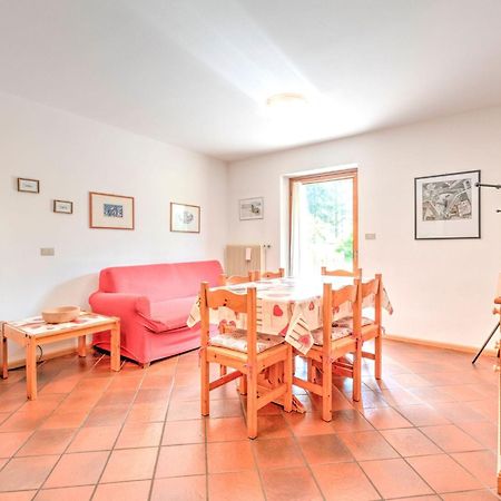 Spacious Chalet With Garden Near Ski Area In Tyrol ポッツァ・ディ・ファッサ エクステリア 写真